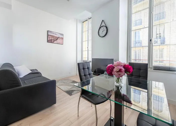 Studio Famous Bd Victor Hugo - City Center